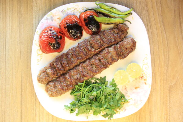 خوراک کوبیده (گوشت تمام گوسفندی)